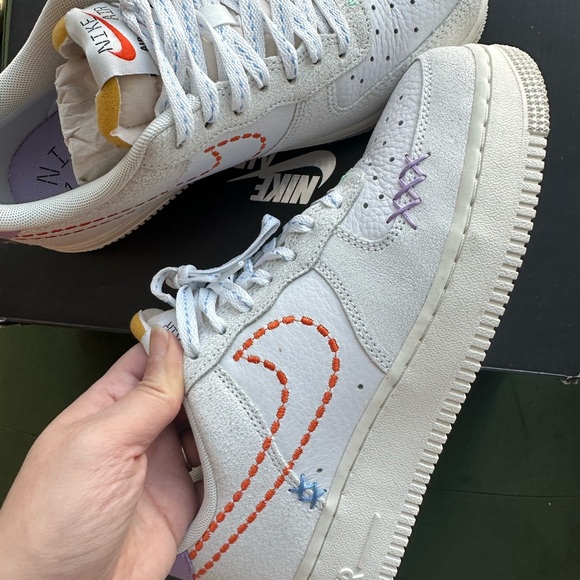 Womens Nike AIR FORCE 1 LOW '07 SE - Picture 9 of 11